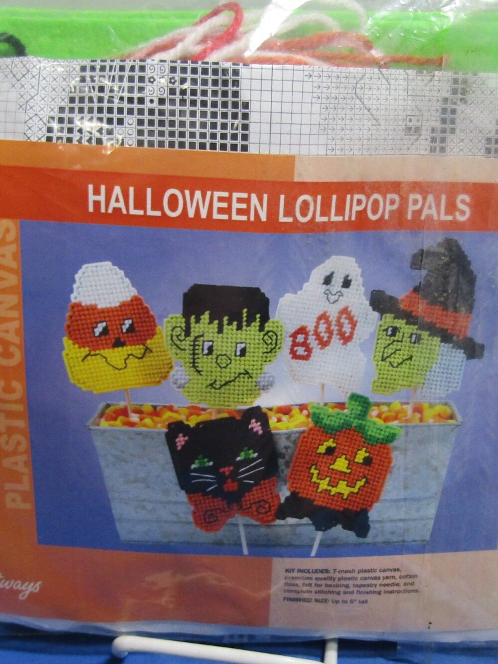 Craft-ways Plastic Canvas Kit Halloween Lollipop Pals #170070 DIY Makes 6 NEW